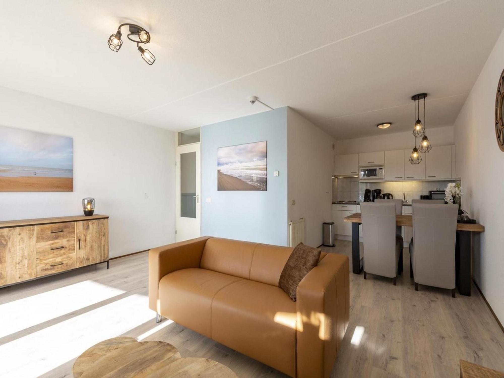 An Apartment That Is Attractively Furnished Джулианадорп Екстериор снимка